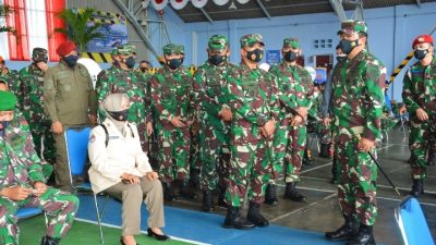Panglima TNI Tinjau Vaksinasi Covid-19 di Lanud Adisucipto Yogyakarta