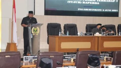 Bupati Sukabumi Sampaikan Jawaban Atas Pandangan Umum Fraksi DPRD Mengenai Tujuh Raperda