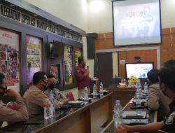 Jajaran Polres Barito Timur Laksanakan Pelatihan Public Speaking dan Pembentukan Virtual Police