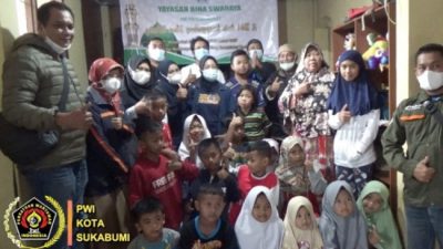 Bersama Dengan IKWI, PWI Kota Sukabumi Santuni Anak Yatim