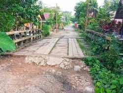 Warga Ampah Kota Keluhkan Kondisi Jalan Gotong Royong yang Rusak