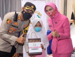 Gebyar Imunisasi Merdeka Anak, Kapolres Sukabumi Dan Ibu Ketua Bhayangkari Bagikan Bingkisan