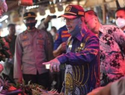 Bersama TNI-Polri, Bupati Jeneponto Pantau Harga Bahan Pokok Di Pasar Induk Jelang Ramadhan 1443 H