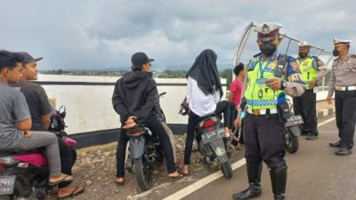 Antisipasi Balap Liar, Satlantas Polres Sukabumi Kota Lakukan Patroli dan Tilang Sepeda Motor yang Diduga Akan Melaksanakan Balap Liar