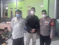Polisi Dan Pemerintah Gelar Vaksinasi di Masjid Usai Shalat Tarawih