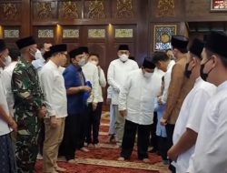Ketua DPRD dan Ketua PC. Tidar Kab. Bogor Dampingi Prabowo Shalat Ied Di Hambalang
