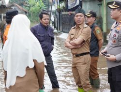 Bupati Bandung Tinjau Lokasi Banjir Andir Kecamatan Baleendah
