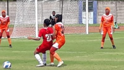 Menang Tipis 1-0 Atas Kabupaten Sukabumi, Sepakbola Putri Cimahi Lolos ke Babak 8 Besar
