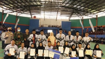 Puncak Peringatan Hari Guru Nasional (HGN) dan HUT PGRI ke-77 Tingkat Kota Sukabumi