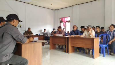 Diduga Ada Intervensi Bawaslu Dalam Penggantian Staf Panwascam Kecamatan Tambaksari, FMPT Datangi Kantor Panwascam