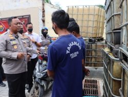 Polisi Grebeg Tempat Penimbun BBM di Demak, 3 Pelaku Ditangkap