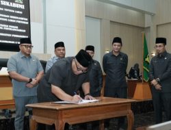 Rapat Paripurna DPRD Kabupaten Sukabumi: Raperda Tentang LP2B Telah Disetujui Jadi Perda