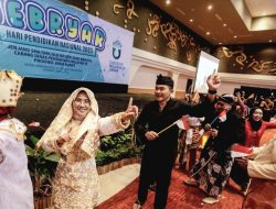 Kadisdik Hadiri Gebyar Hardiknas 2023 di Cadisdikwil IX, Angkat Keragaman Budaya di Indonesia