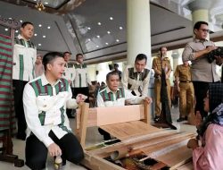Bupati Panca Wijaya Akbar Menghadiri Pelantikan Pengurus Dewan Kerajinan Nasional.Daerah