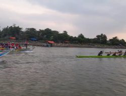 Wakil Bupati Ogan Ilir H Ardani  Saksikan Lomba Bidar HUT RI Ke 78  di Sungai Ogan  Tanjung Raja