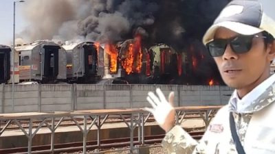 Bangkai Gerbong Terbakar, Stasiun KA Purwakarta Mencekam, Siapa Yang Bertanggung Jawab,,,!!!