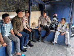 Patroli Dialogis, Personel Sat Samapta Polres Banjar Sampaikan Imbauan Bahaya Narkoba Dipangkalan Ojeg