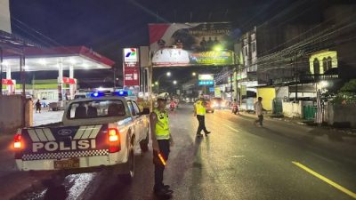 Tekan Angka Pelanggaran Dan Kecelakaan Lalu Lintas, Satlantas Polres Sibolga Melaksanakan Blue Light Patrol