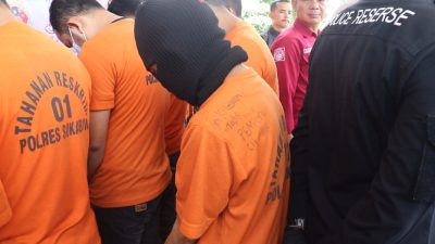 VIDEO: Ayah Pencabul 2 Anak Kandungnya, Seorang Pengajar Diniyah di Sukabumi