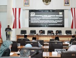 VIDEO: Paripurna ke-26 DPRD Kabupaten Sukabumi Bahas Raperda APBD 2024 dan Penyertaan Modal Daerah
