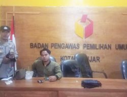 Pastikan Situasi Kamtibmas yang Kondusif, Polres Banjar Melaksanakan Penjagaan di kantor Bawaslu Kota Banjar