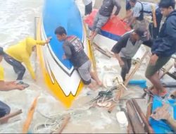 100 Unit Perahu Nelayan Ujunggenteng Sukabumi Rusak Diterjang Banjir Rob
